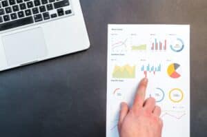 the role of data analytics in b2b marketing software decision-making